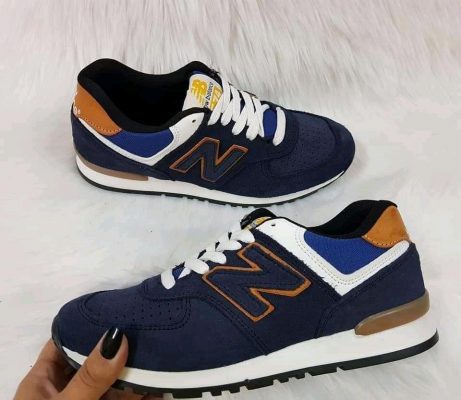 Sapatilhas New Balance 574 Azul Marinho com Camel