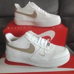 Nike Air Force Branco com Simbolo Nude