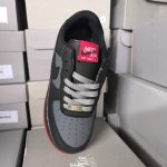 Sapatilhas Nike Air Force Cinza com vermelho